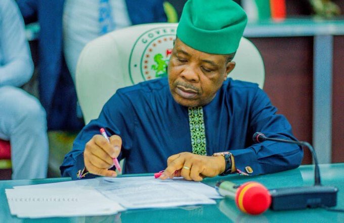 Okowa condoles with lhedioha