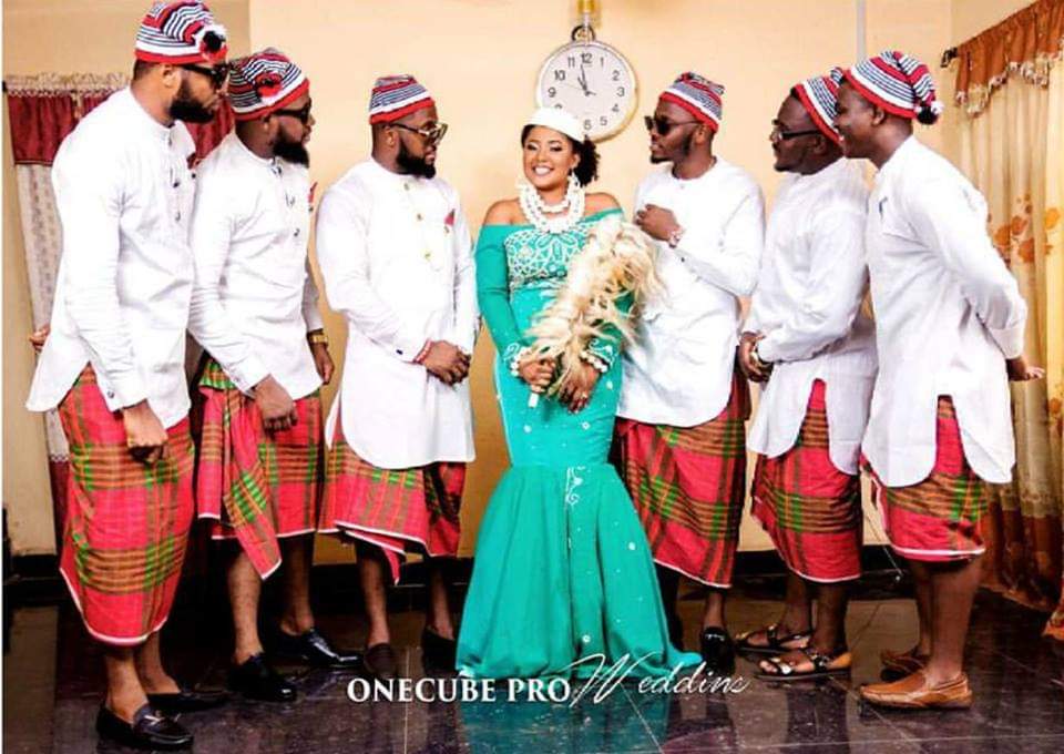 6eddde15 503c 4c3c 9348 e3d943cf56f0