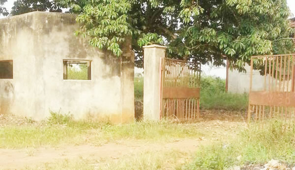 Community in Anambra confronts CoS and Dep Gov, over 100-year land dispute