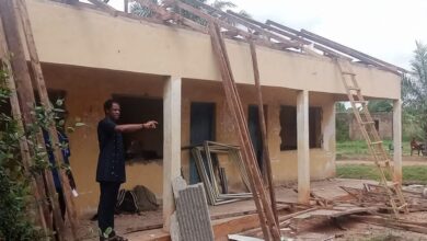 Governor Otti's assistance in restoring the Bende Council Headquarters is commended by Mayor Nwankwo.