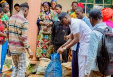 Group Takes Sack Farming Campaign To Enugu Community